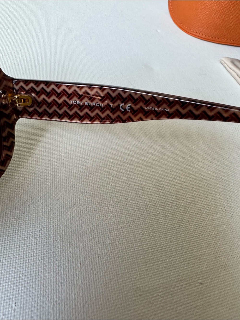 Tory Burch Oversized Sunglasses in Brown with Orange Case - Picture 10 of 16